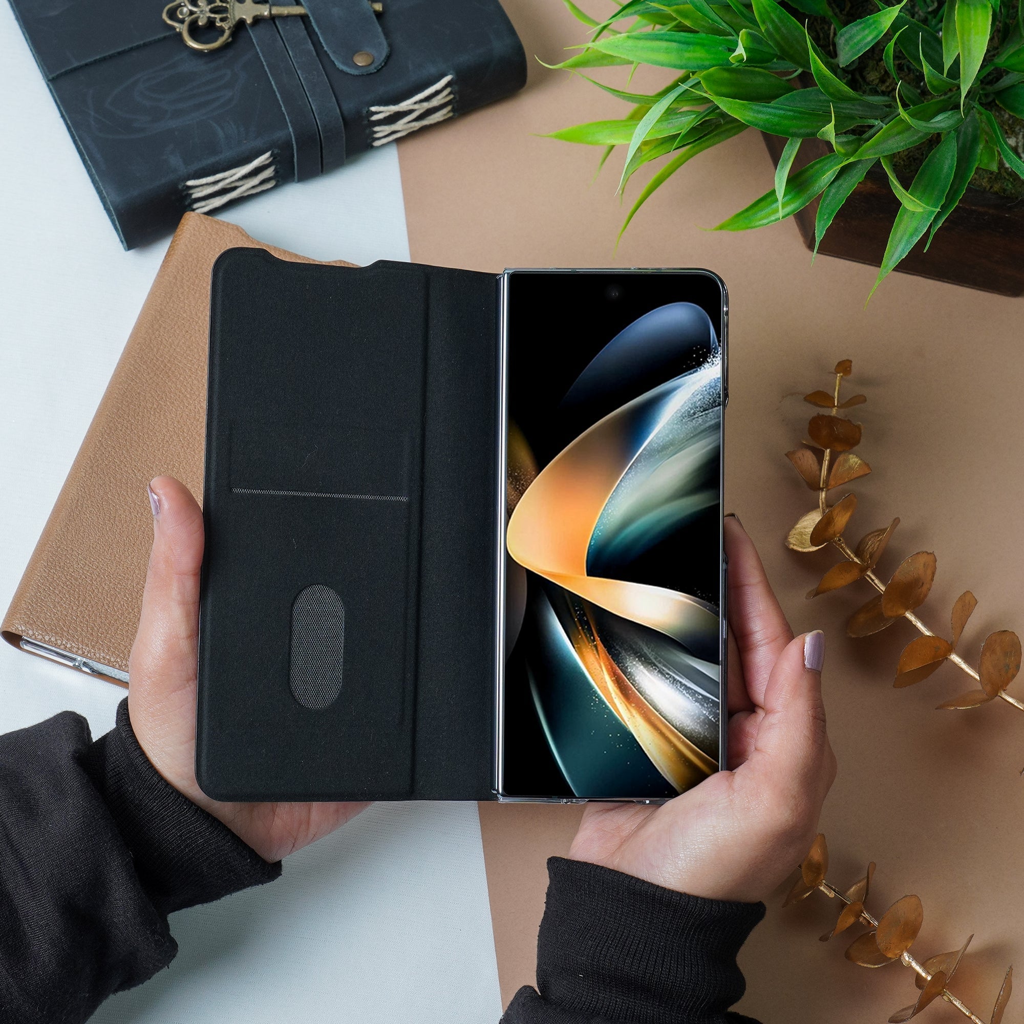 Galaxy Z Fold4 Leather Textured Slim Case