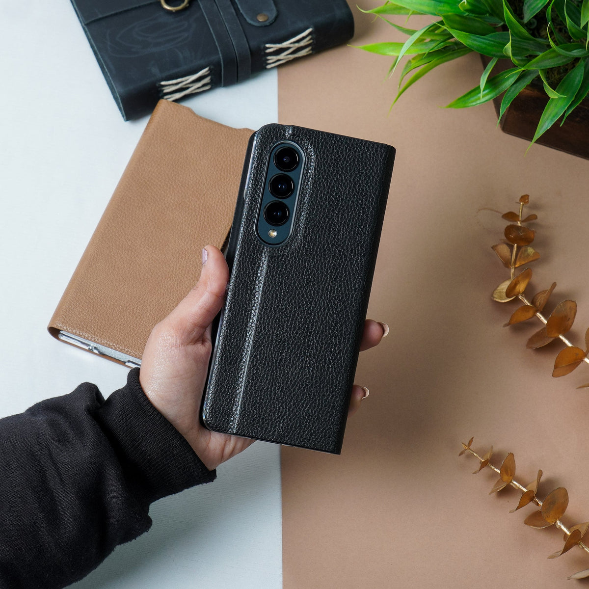 Galaxy Z Fold4 Leather Textured Slim Case